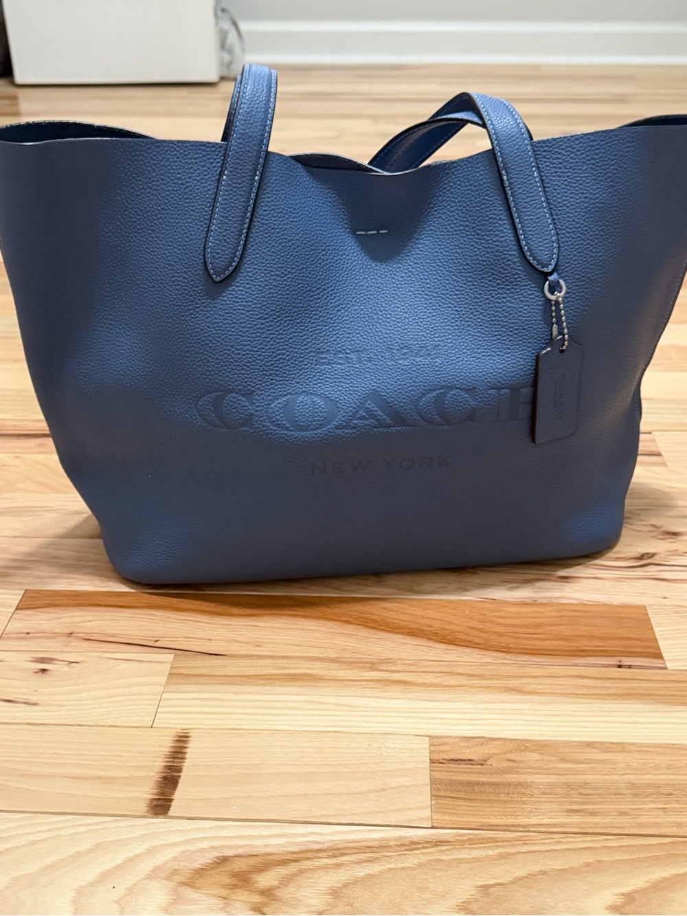 COACH Navy Leather Tote with Matching Wallet - Picture 2 of 9